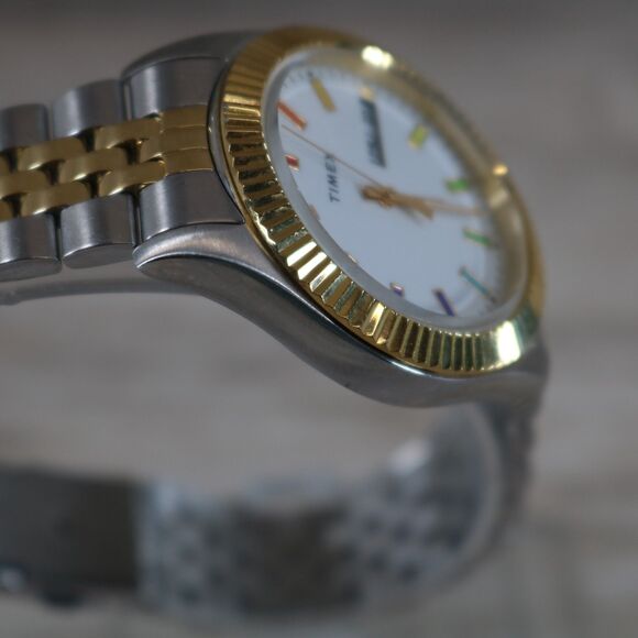 Timex Day-Date Watch – Pre-Owned, New Battery, Round, Two-Tone - Picture 4 of 11